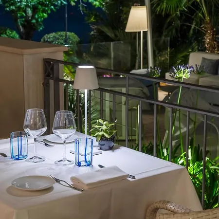 Rosa Desenzano Otel Desenzano del Garda